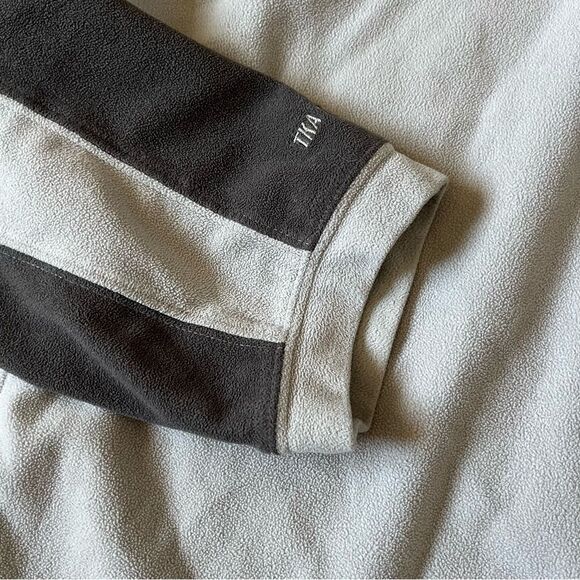 The North Face Men's Large Quarter-zip Fleece - Picture 7 of 7